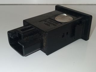 bontott TOYOTA AVENSIS T25 Tankajtó Nyitó Kar / Gomb