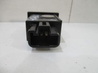 bontott TOYOTA AVENSIS T25 Tankajtó Nyitó Kar / Gomb