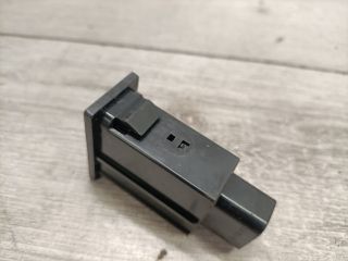 bontott TOYOTA AVENSIS T25 Tankajtó Nyitó Kar / Gomb