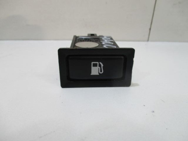 bontott TOYOTA AVENSIS T25 Tankajtó Nyitó Kar / Gomb