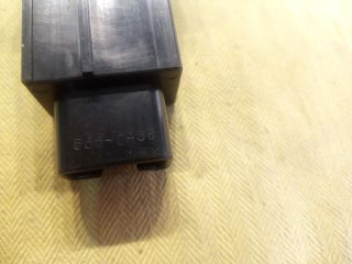 bontott TOYOTA AVENSIS T25 Tankajtó Nyitó Kar / Gomb