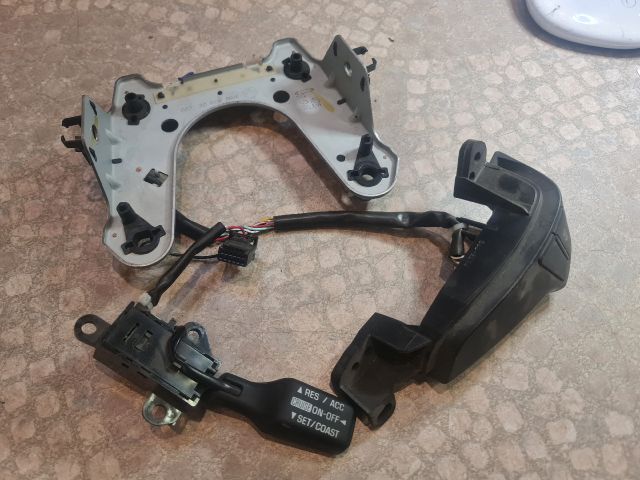 bontott TOYOTA AVENSIS T25 Tempomat Kar (Magában)