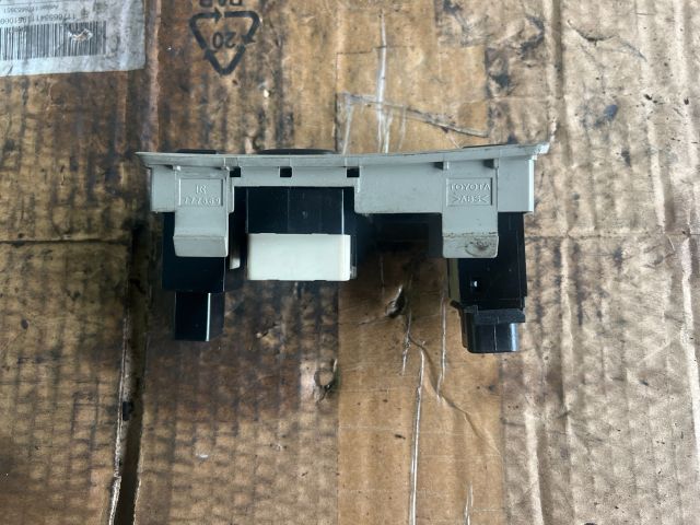 bontott TOYOTA AVENSIS T25 Tükör Kapcsoló