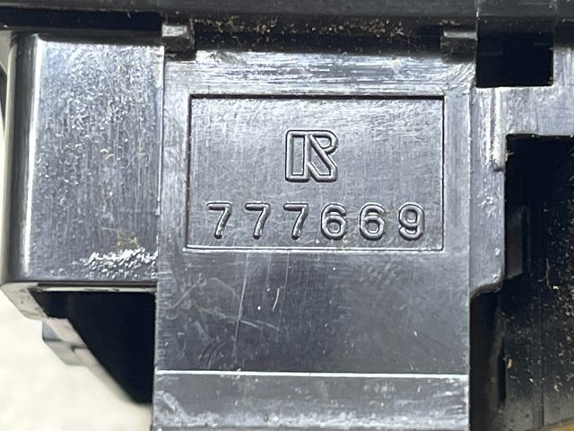 bontott TOYOTA AVENSIS T25 Tükör Kapcsoló