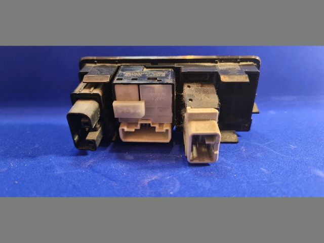 bontott TOYOTA AVENSIS T25 Tükör Kapcsoló