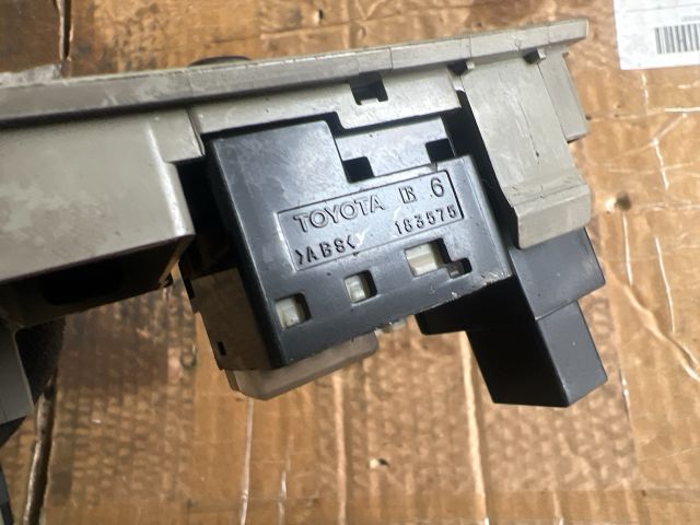 bontott TOYOTA AVENSIS T25 Tükör Kapcsoló