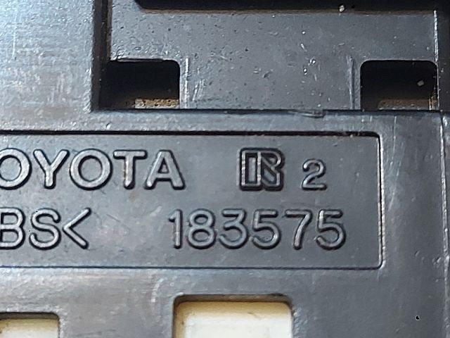 bontott TOYOTA AVENSIS T25 Tükör Kapcsoló