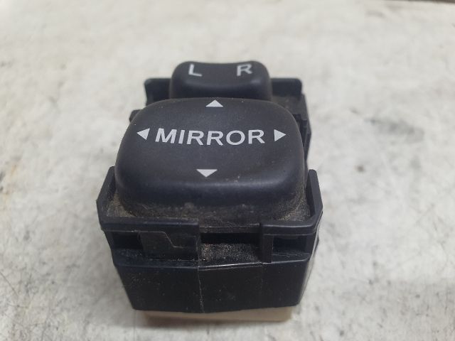 bontott TOYOTA AVENSIS T25 Tükör Kapcsoló