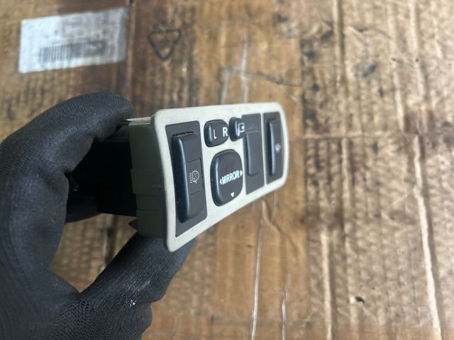 bontott TOYOTA AVENSIS T25 Tükör Kapcsoló