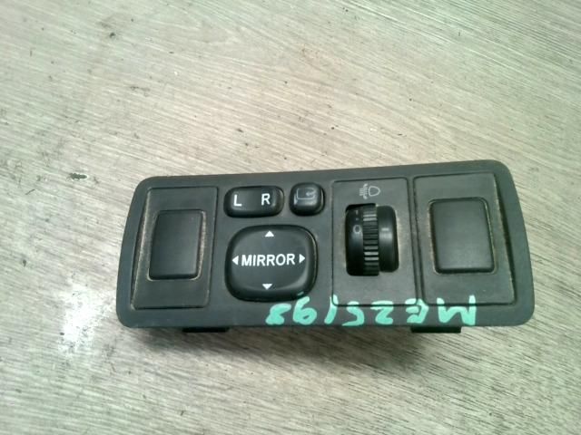 bontott TOYOTA AVENSIS T25 Tükör Kapcsoló