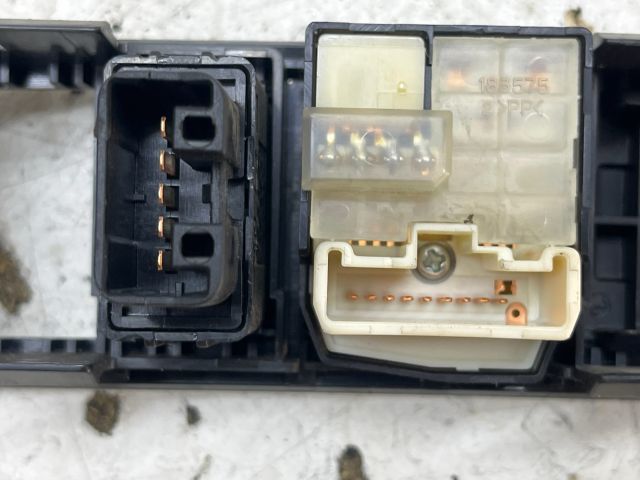 bontott TOYOTA AVENSIS T25 Tükör Kapcsoló