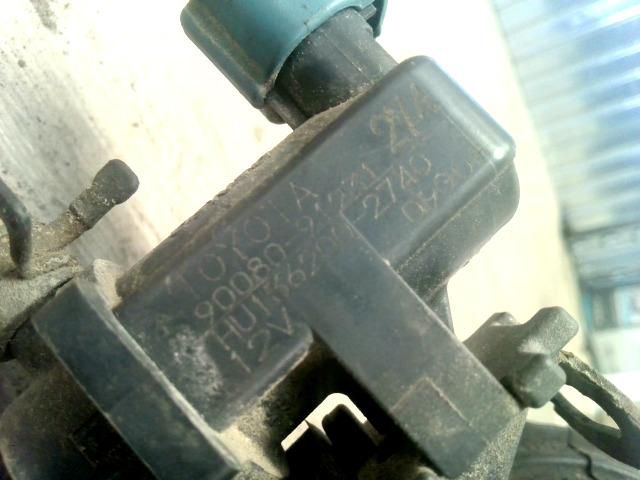 bontott TOYOTA AVENSIS T25 Vákum Szelep