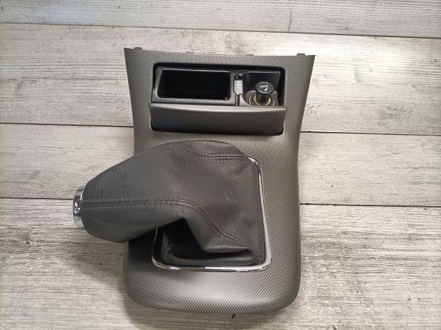 bontott TOYOTA AVENSIS T25 Váltókar Keret