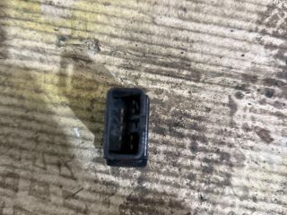 bontott TOYOTA AVENSIS T25 Vészvillogó Kapcsoló