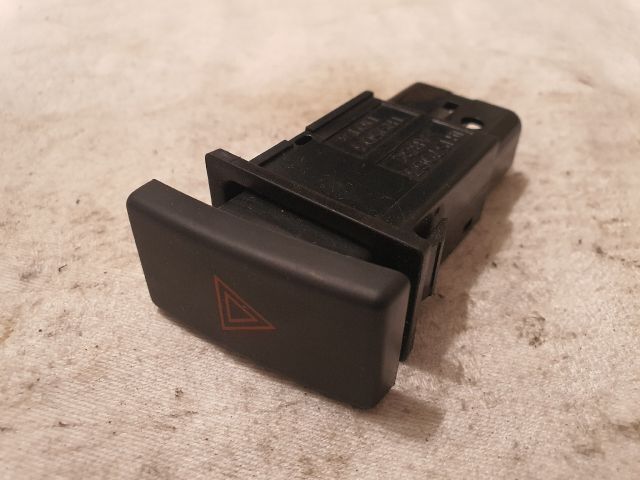 bontott TOYOTA AVENSIS T25 Vészvillogó Kapcsoló