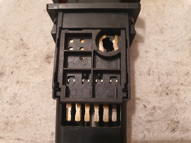 bontott TOYOTA AVENSIS T25 Vészvillogó Kapcsoló