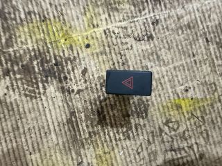 bontott TOYOTA AVENSIS T25 Vészvillogó Kapcsoló