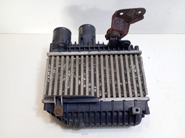 bontott TOYOTA AVENSIS T25 Vízhűtő Radiátor Tartó