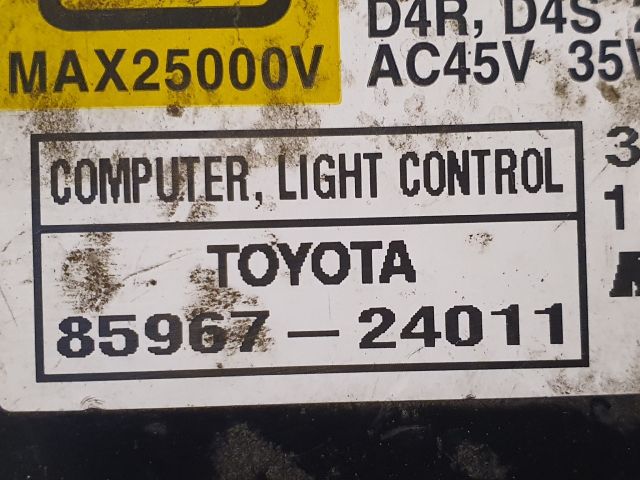 bontott TOYOTA AVENSIS T25 Xenon Trafó