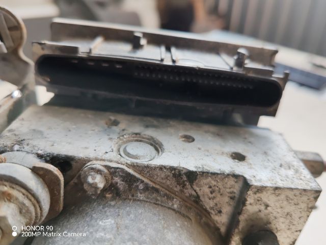 bontott TOYOTA AVENSIS T27 ABS Kocka