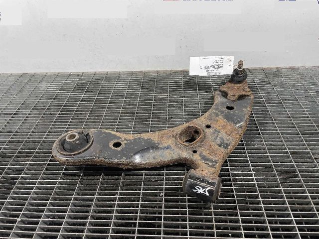 bontott TOYOTA AVENSIS T27 Bal első Lengőkar