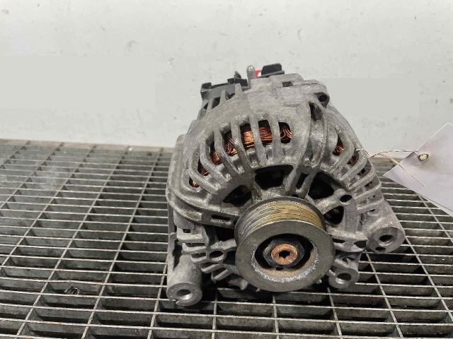 bontott TOYOTA AVENSIS T27 Generátor