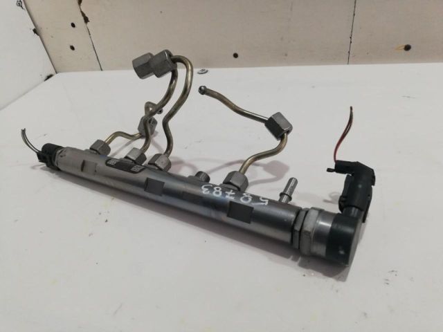 bontott TOYOTA AVENSIS T27 Közösnyomócső