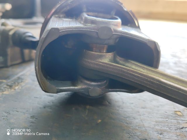 bontott TOYOTA AVENSIS T27 Dugattyú és Hajtókar