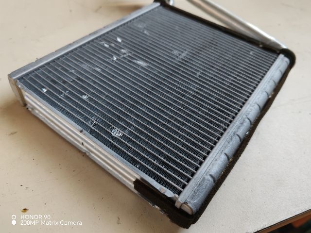 bontott TOYOTA AVENSIS T27 Fűtőradiátor