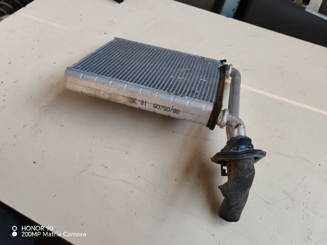 bontott TOYOTA AVENSIS T27 Fűtőradiátor