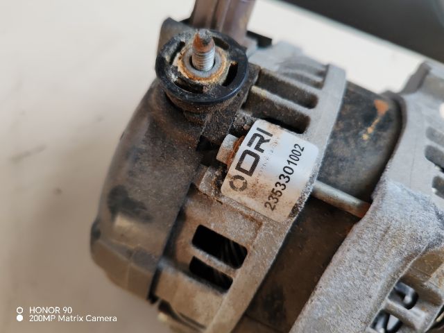 bontott TOYOTA AVENSIS T27 Generátor