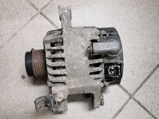 bontott TOYOTA AVENSIS T27 Generátor