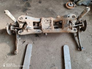 bontott TOYOTA AVENSIS T27 Hátsó Híd (Tárcsafékes)