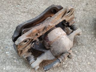 bontott TOYOTA AVENSIS T27 Jobb első Féknyereg Munkahengerrel