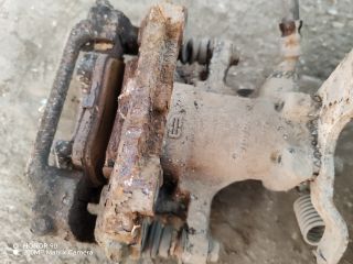 bontott TOYOTA AVENSIS T27 Jobb hátsó Féknyereg Munkahengerrel