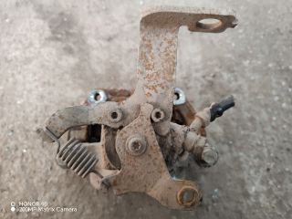 bontott TOYOTA AVENSIS T27 Jobb hátsó Féknyereg Munkahengerrel