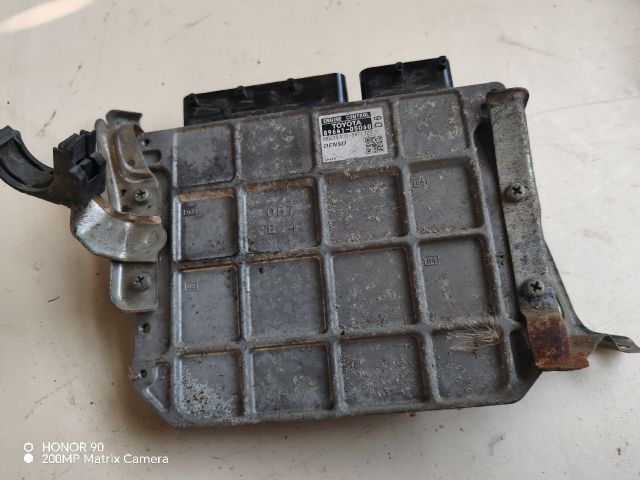 bontott TOYOTA AVENSIS T27 Motorvezérlő