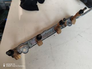 bontott TOYOTA AVENSIS T27 Porlasztó Sor / Híd