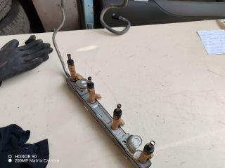 bontott TOYOTA AVENSIS T27 Porlasztó Sor / Híd