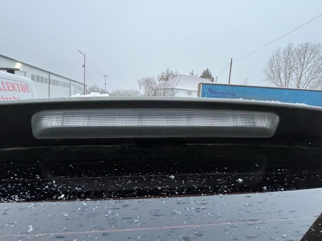 bontott TOYOTA AVENSIS T27 Bal első Rugó