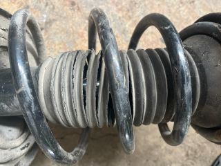 bontott TOYOTA AVENSIS T27 Jobb első Gólyaláb (Lengécsillapító, Rugó)