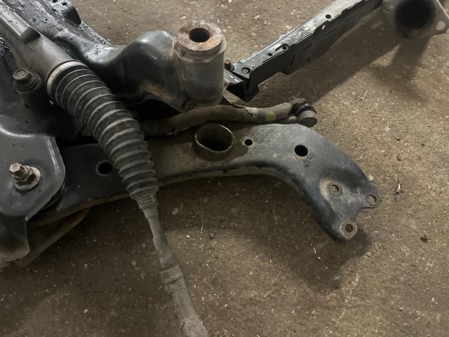 bontott TOYOTA AVENSIS T27 Jobb első Lengőkar