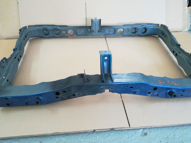 bontott TOYOTA AVENSIS T27 Komplett Homlokfal (Részeivel)