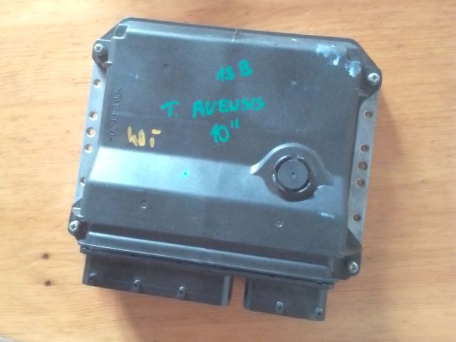 bontott TOYOTA AVENSIS T27 Motorvezérlő