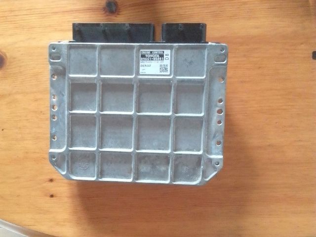 bontott TOYOTA AVENSIS T27 Motorvezérlő