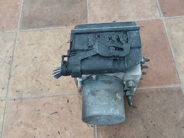 bontott TOYOTA AVENSIS T27 ABS Kocka