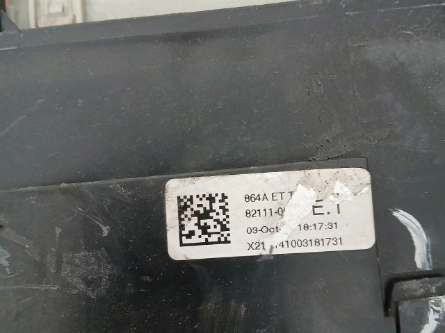 bontott TOYOTA AVENSIS T27 Biztosítéktábla Motortér