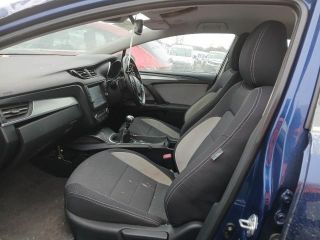 bontott TOYOTA AVENSIS T27 Első Stabilizátor Pálca