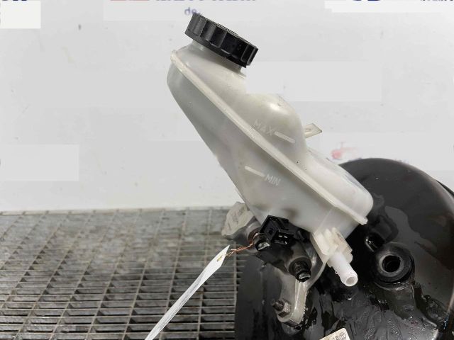 bontott TOYOTA AVENSIS T27 Főfékhenger