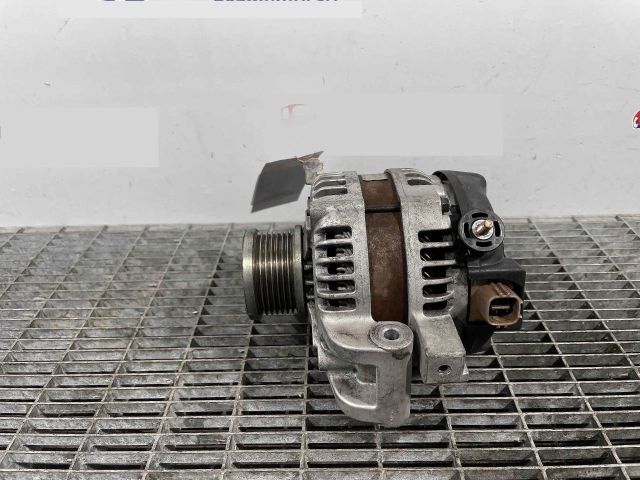 bontott TOYOTA AVENSIS T27 Generátor